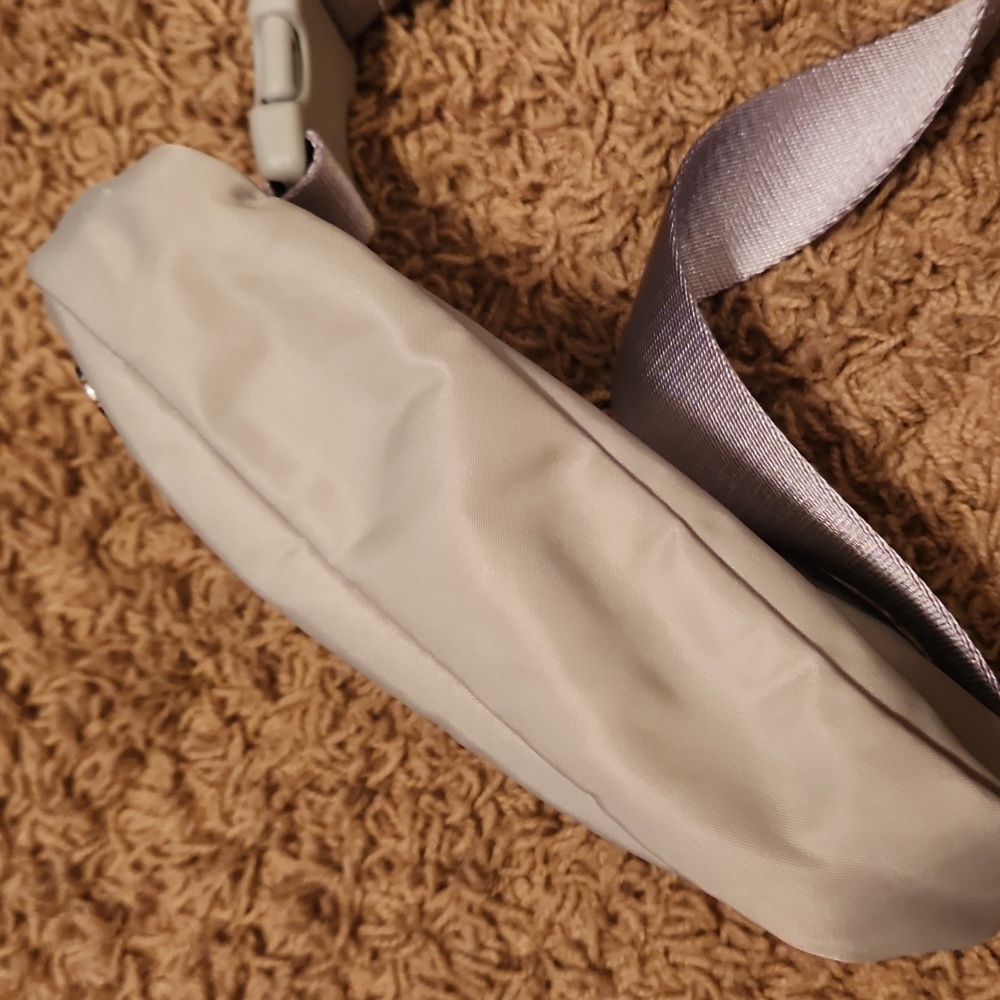 lululemon athletica Light Gray Crossbody Bag - Picture 12 of 12